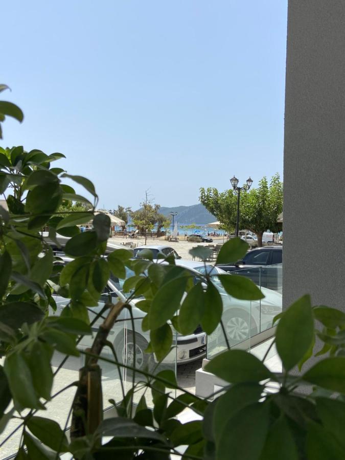 Hotel Alex Метони Екстериор снимка