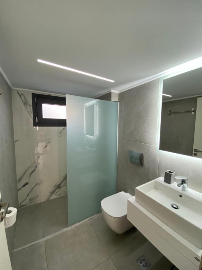 Hotel Alex Метони Екстериор снимка