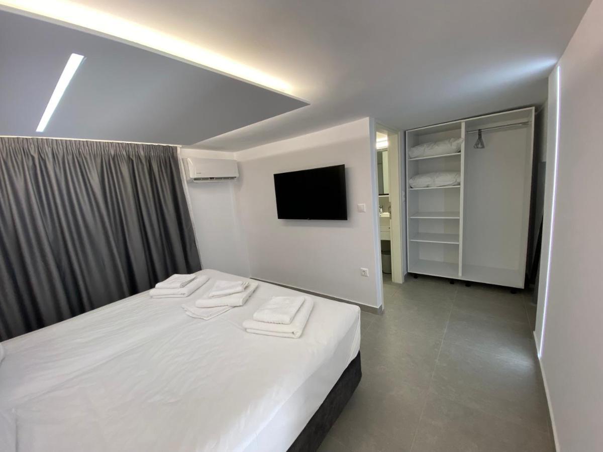 Hotel Alex Метони Екстериор снимка