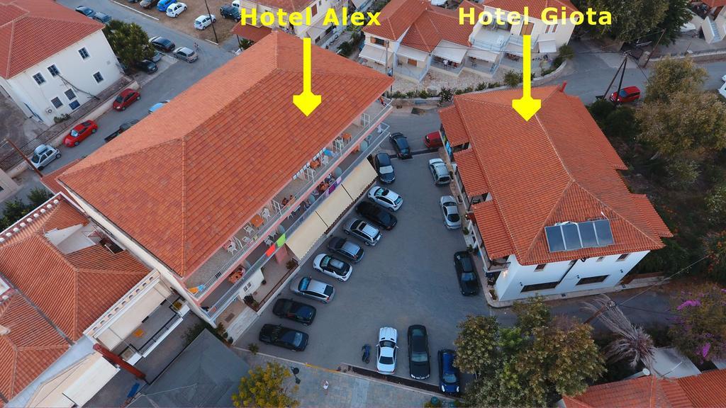 Hotel Alex Метони Екстериор снимка