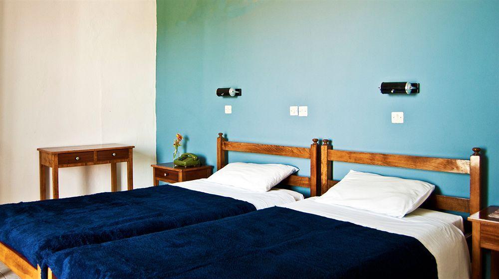 Hotel Alex Метони Екстериор снимка